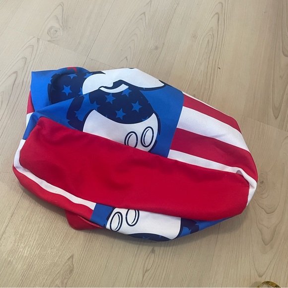 Disney Red and Blue Tote Bag - Picture 7 of 7